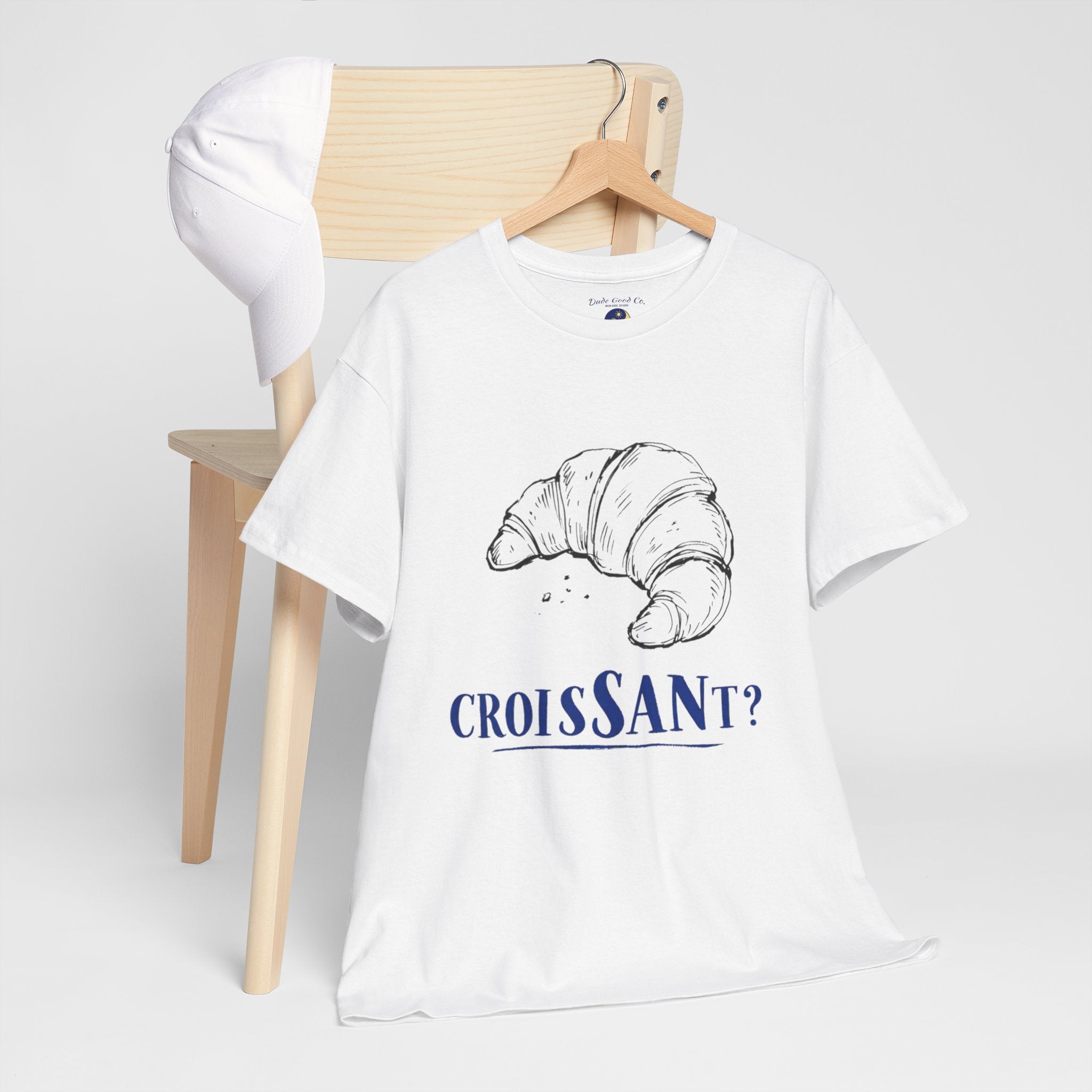 CroisSANt? Croissant Pun Graphic Tee – Funny French Bakery Gift Shirt for Adults & Teens 14 15 16 17 18 & up